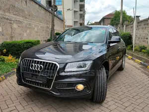 Audi Q5 2.0T Premium AWD quattro 2016 Gray