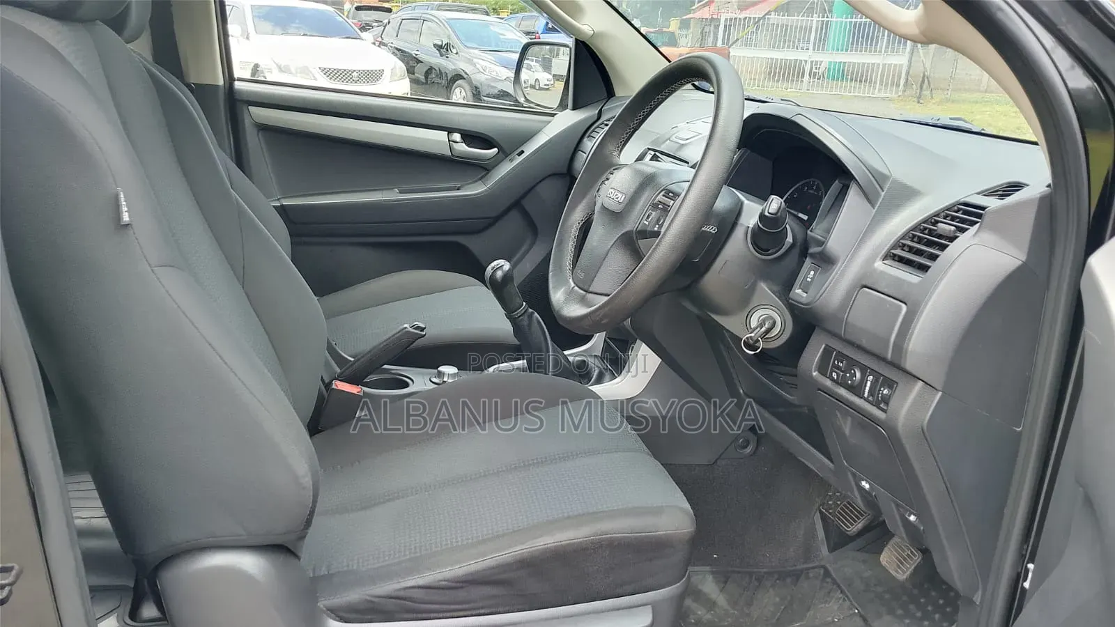 Isuzu D-MAX 2016 Black