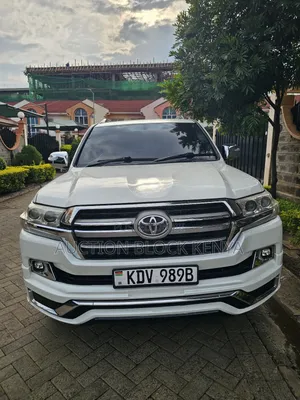 Toyota Land Cruiser 2009 White