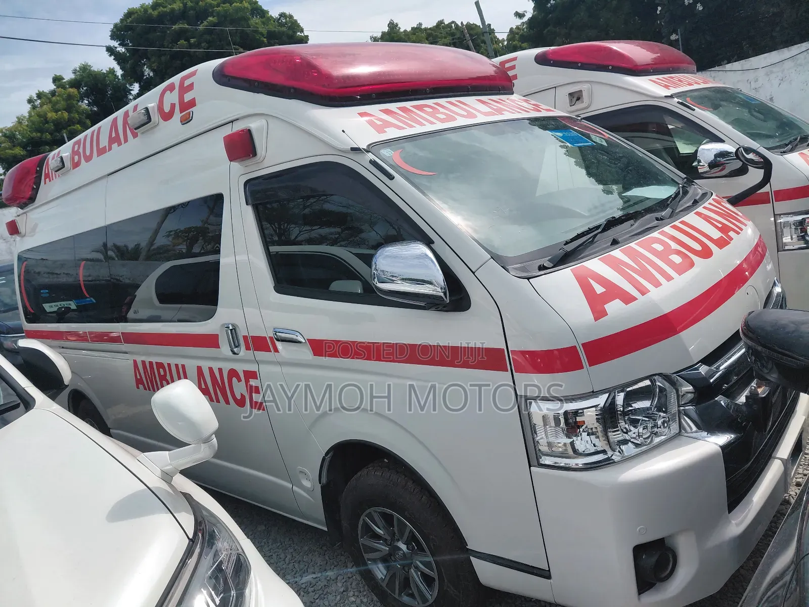 Toyota HiAce 2019 White