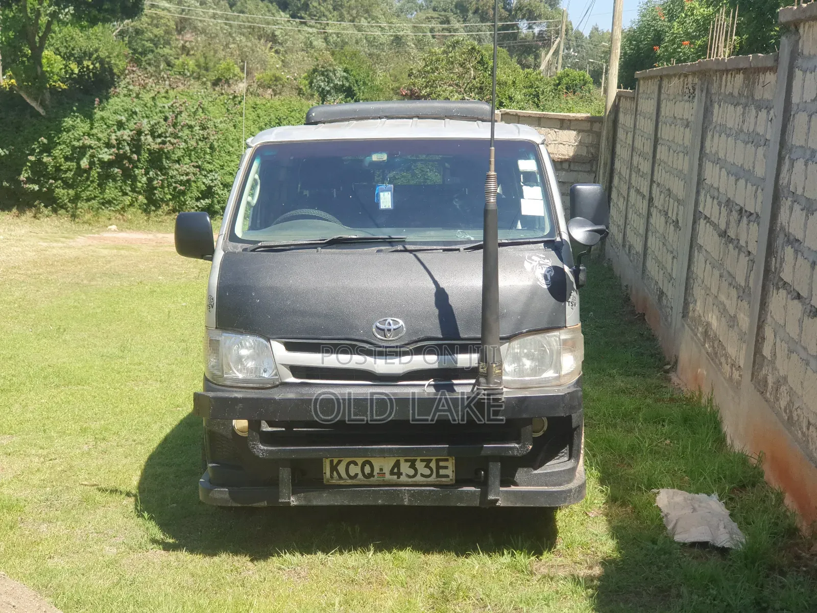 Toyota HiAce 2011 Grey