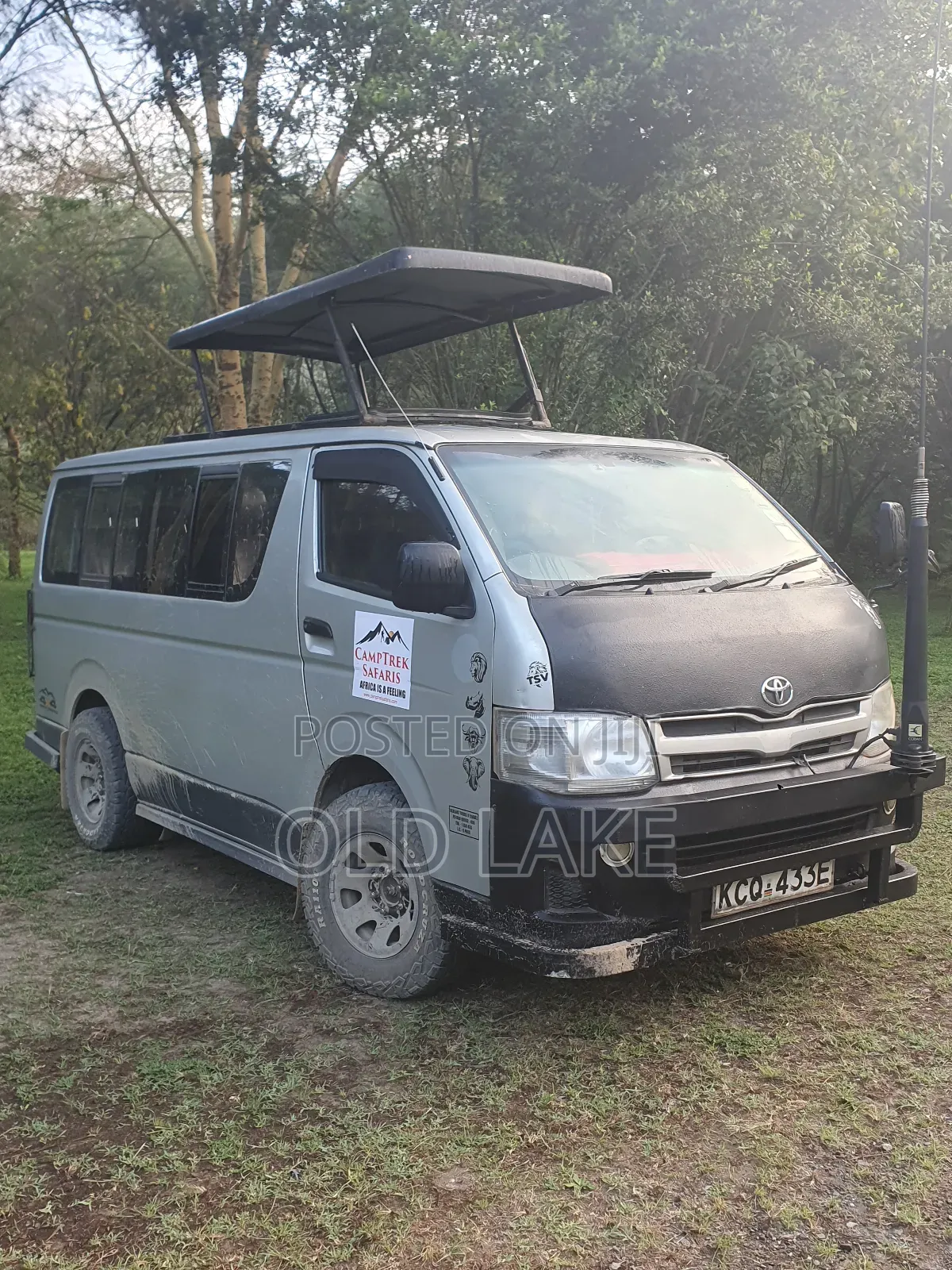 Toyota HiAce 2011 Grey