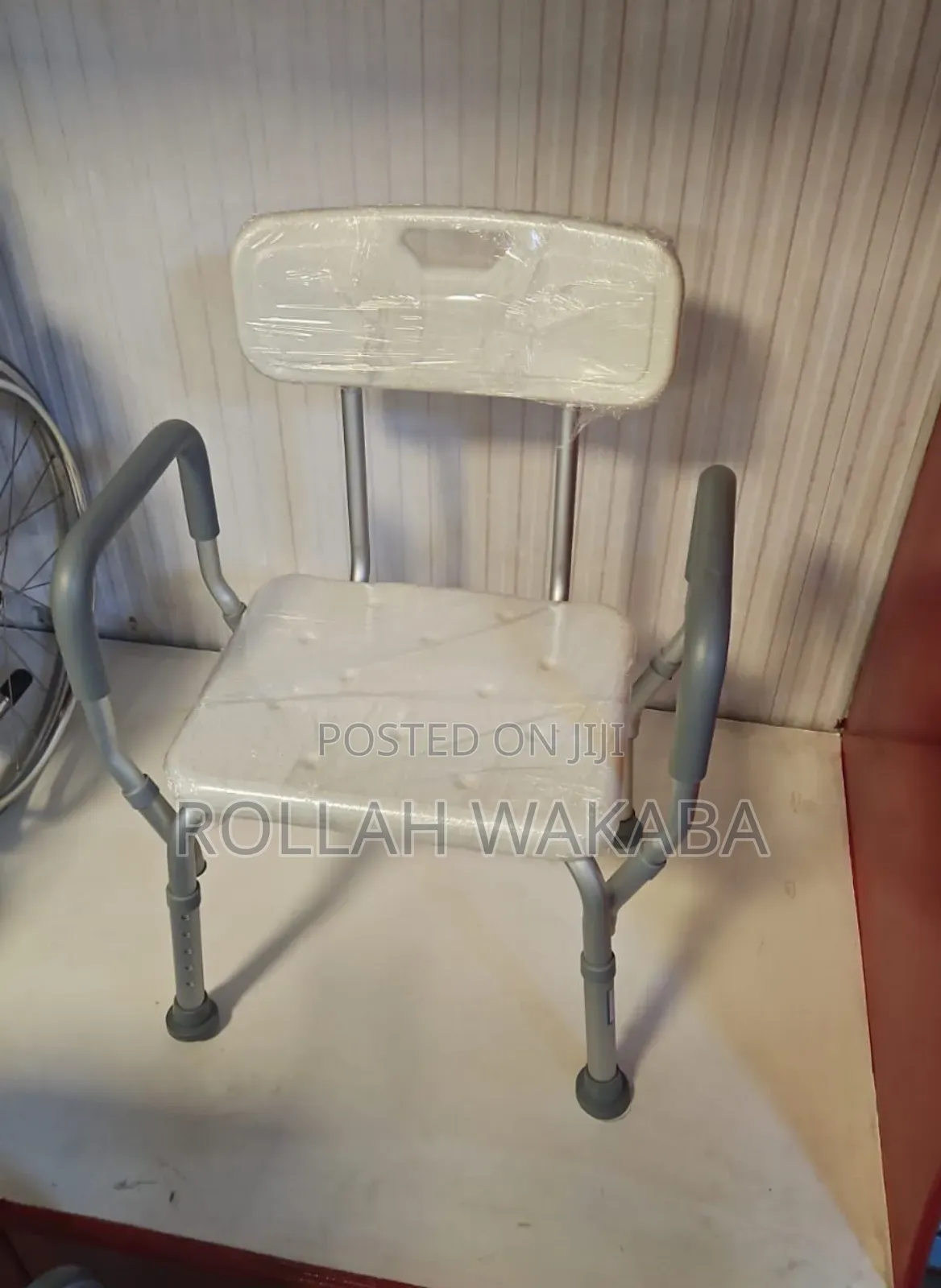 Shower Chair With Armrest