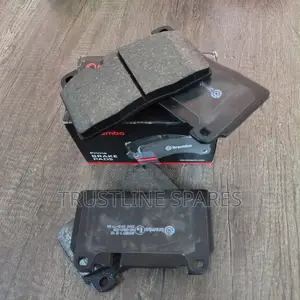 Brembo Front Brake Pads for Audi Q5, Q7 Vw Touareg
