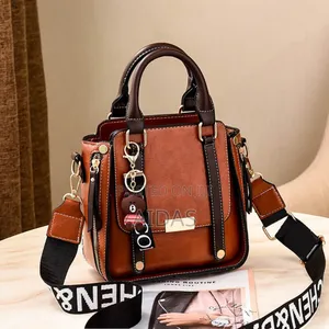 Elegant Ladies Leather Handbag With Strap – Classy Office Casual Bag