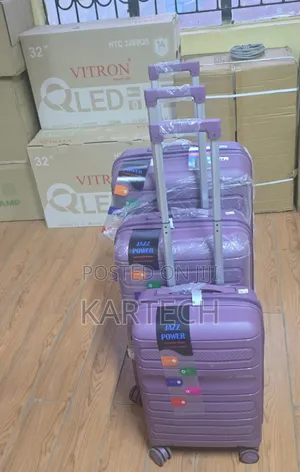Stylish 3-in-1 Rolling Suitcase Travel Set Large, Medium Cabin Size