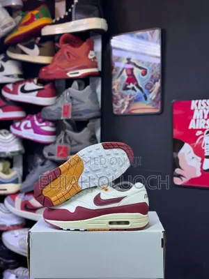 Air Max 1 Lx “Team Red”