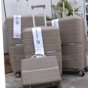 4 in 1 Unbreakable Luxury Rubber Suitcase Set – Size 1