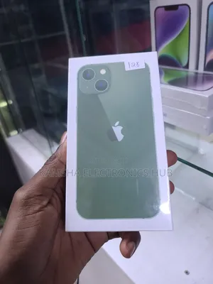 New Apple iPhone 13 128 GB Green
