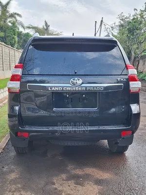 Toyota Land Cruiser Prado 2.8 2017 Black