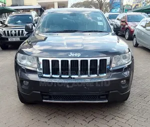 Jeep Grand Cherokee 2012 Gray