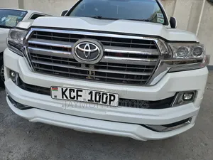 Toyota Land Cruiser 2012 White