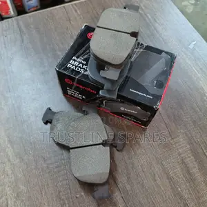Brembo Front Brake Pads for Volvo C40 – Smooth Reliable Stop