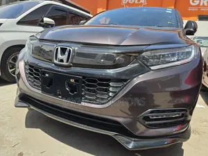 Honda Vezel 2019 Maroon