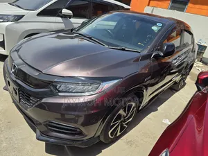 Honda Vezel 2019 Maroon