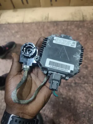 Suzuki Swift Headlight Computer (Xenon Computer)