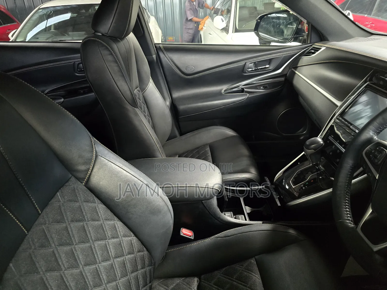 Toyota Harrier 2018 Blue