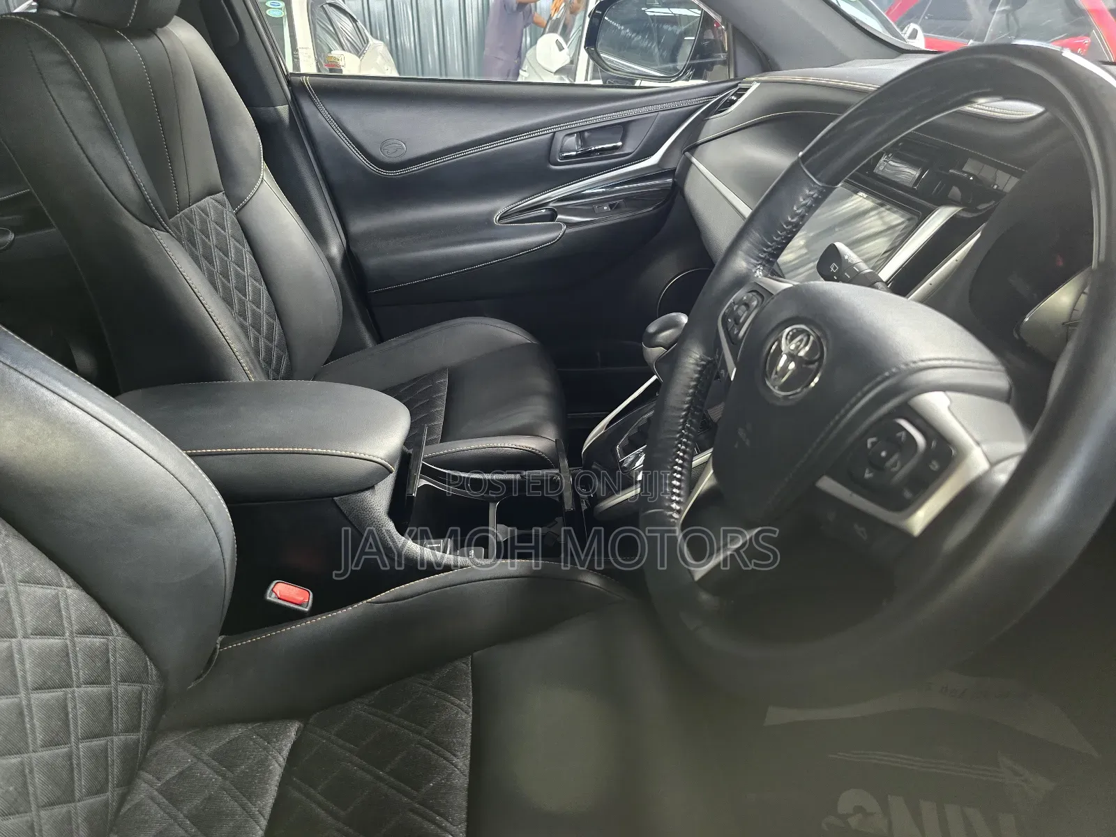 Toyota Harrier 2018 Blue