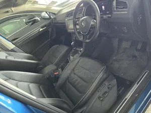 Volkswagen Tiguan 2019 Blue