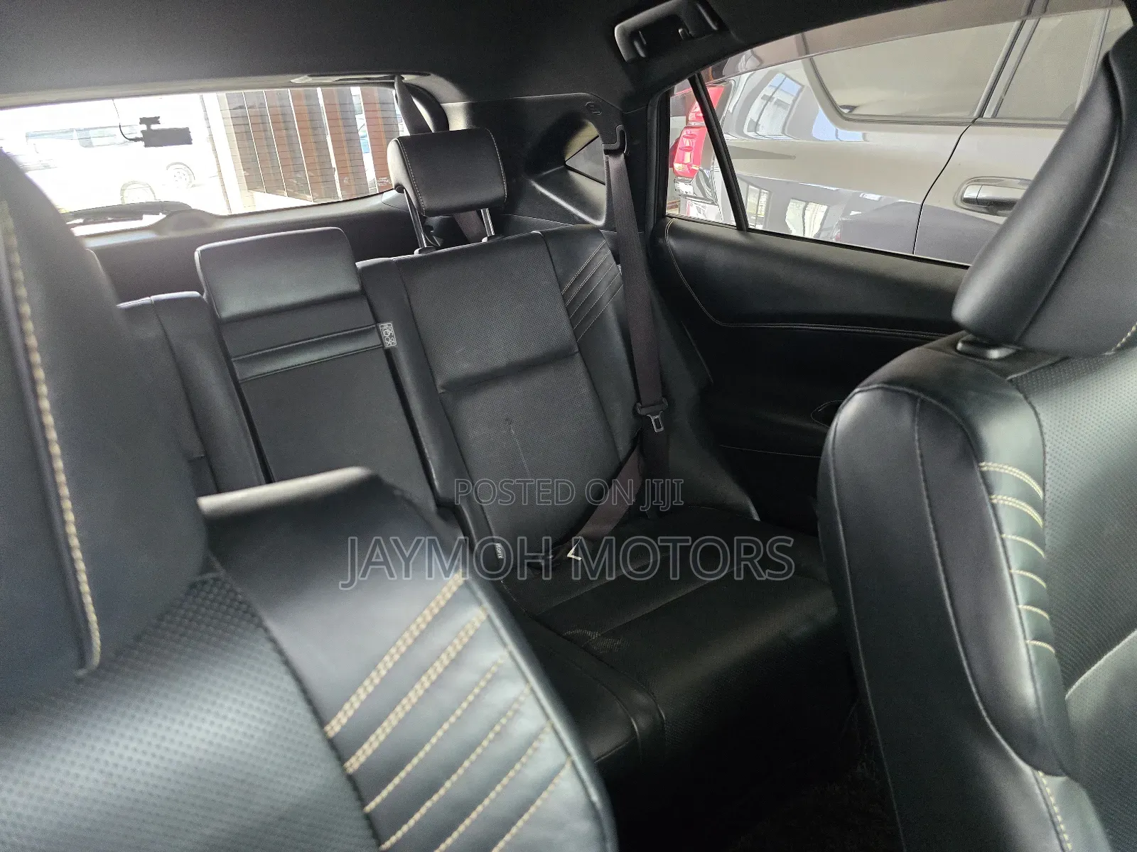 Toyota Harrier 2018 Silver