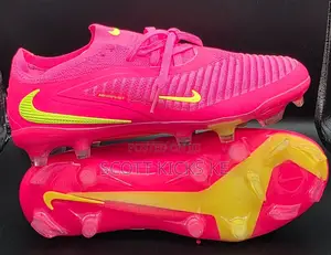 Nike Phantom Firm Ground Cleats 