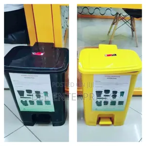 30 Litre Plastic Pedal Bin