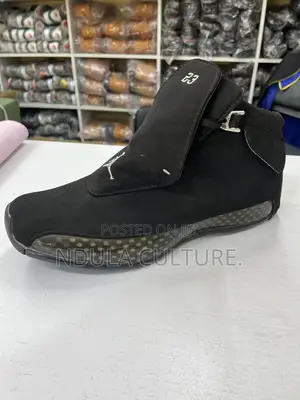 Black White Jordan 18 Sneaker