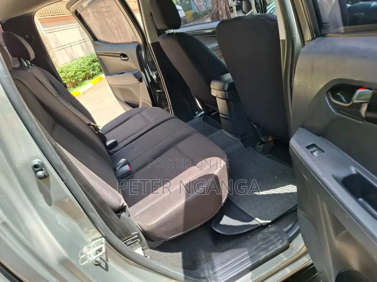 Isuzu D-MAX 2022 Gray