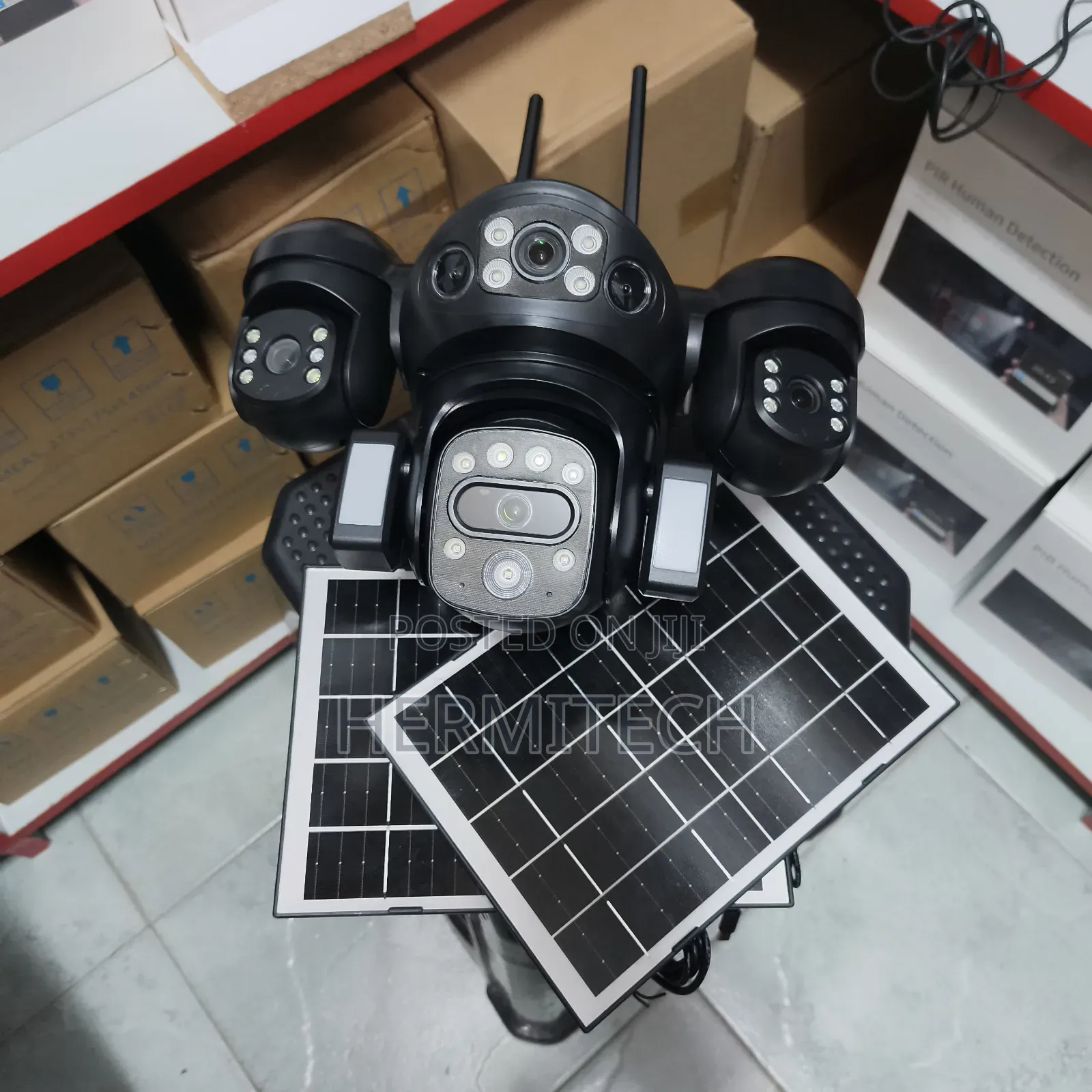 4 Lenses CCTV 4g Dua Panel Solar Surveillance CCTV