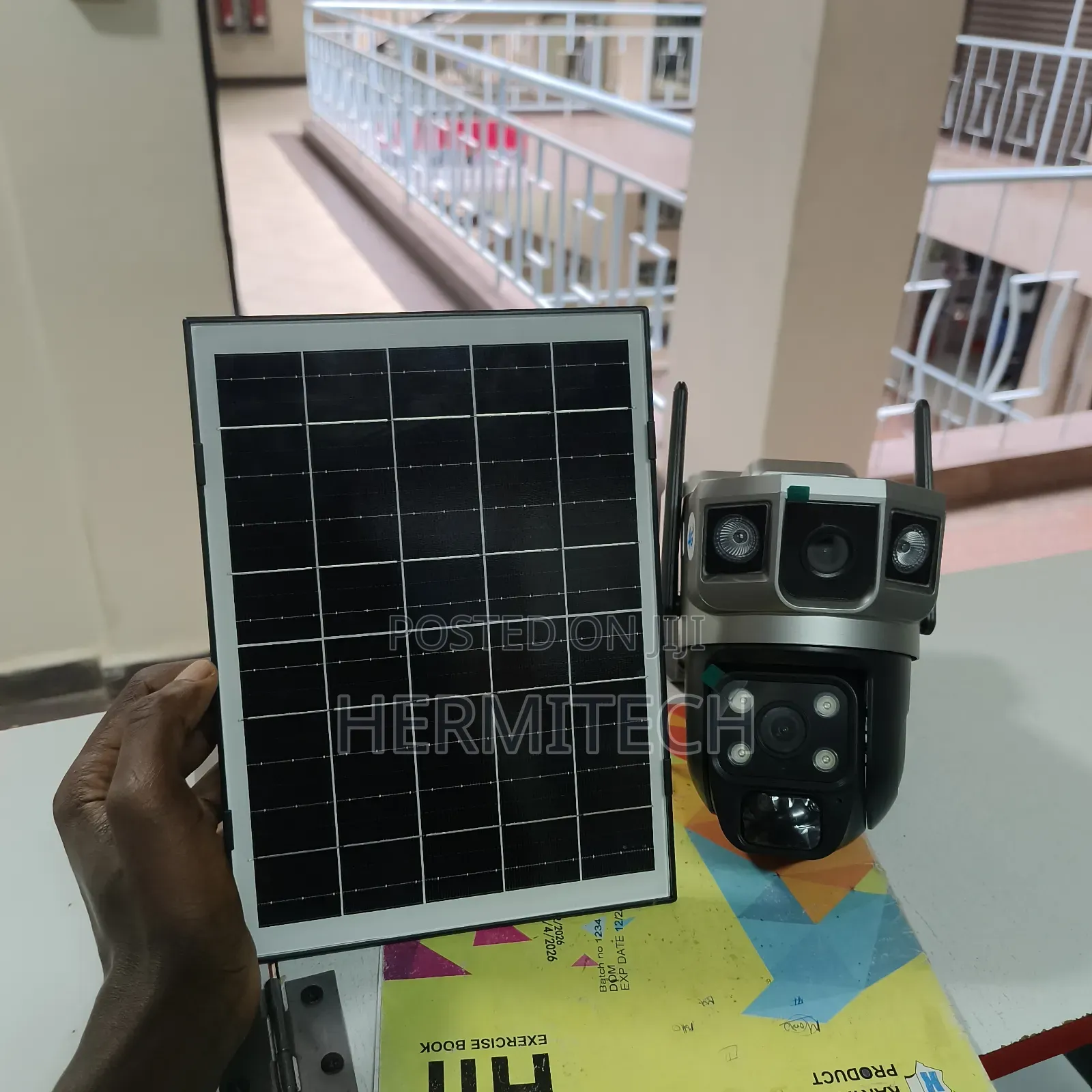 Dual Lens 4g Solar Powered PTZ Surveillance Security Camera