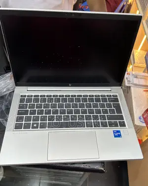 Laptop HP EliteBook 830 G8 8GB Intel Core i5 SSD 256GB