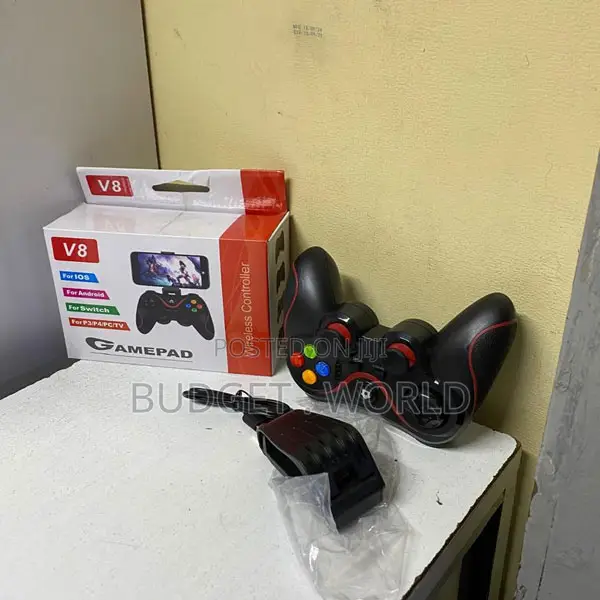 Techsuit V8 Multi-Device Wireless Gamepad – Red Edition