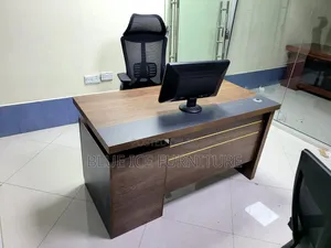 Quality Executive Desk With Office Chair