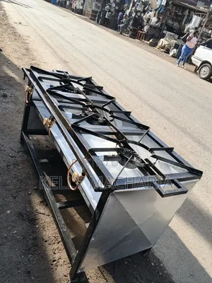 Commercial Closed Three Burner Gas Grill Jikos