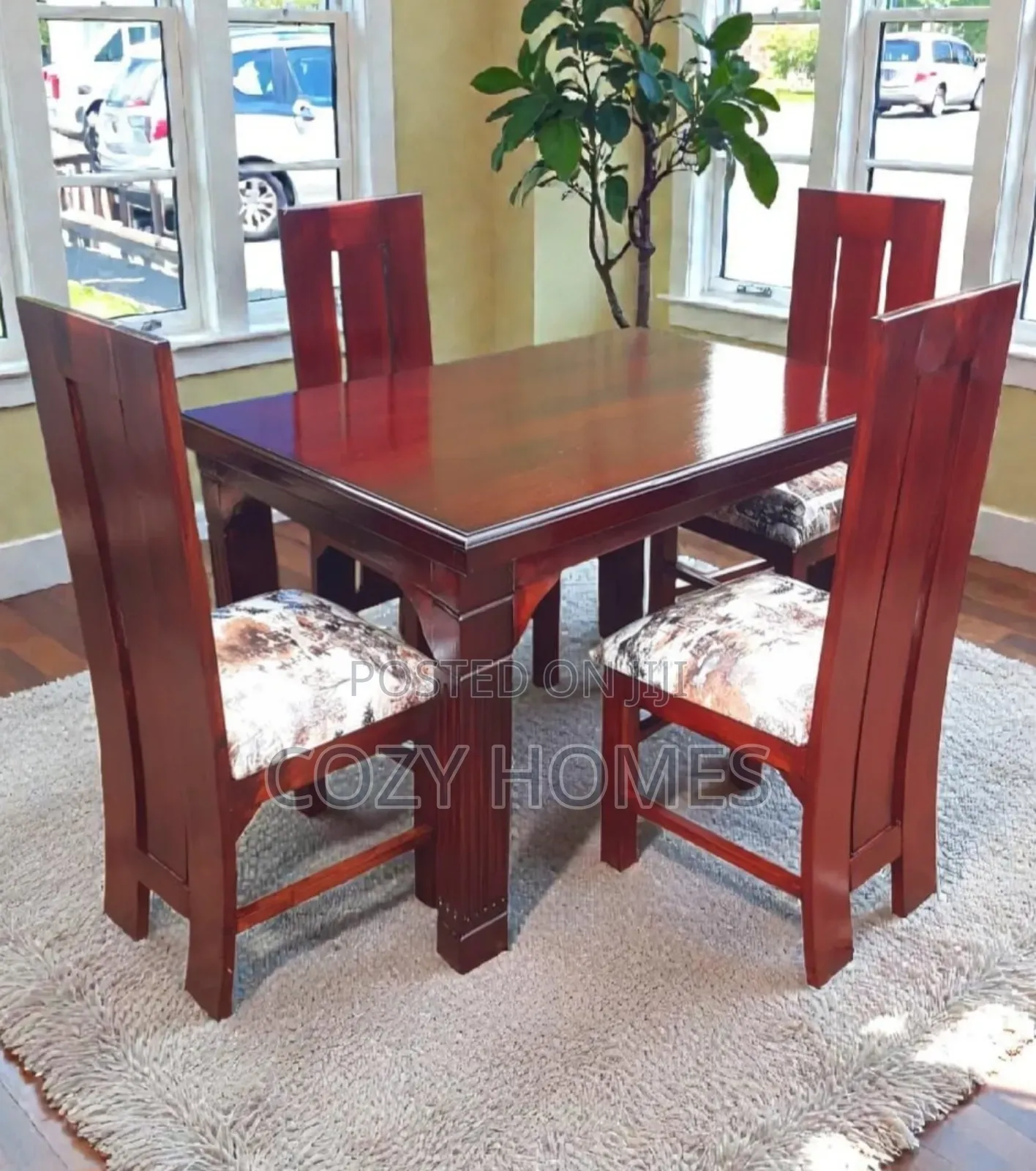 Dining Table Dining Table Built for Daily Use