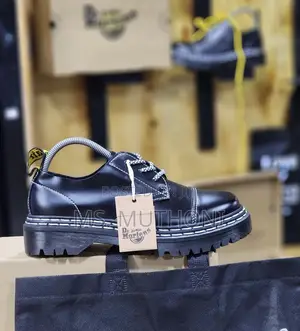 High Quality Dr. Martens Low Cut Single Sole Unisex Leather Shoe