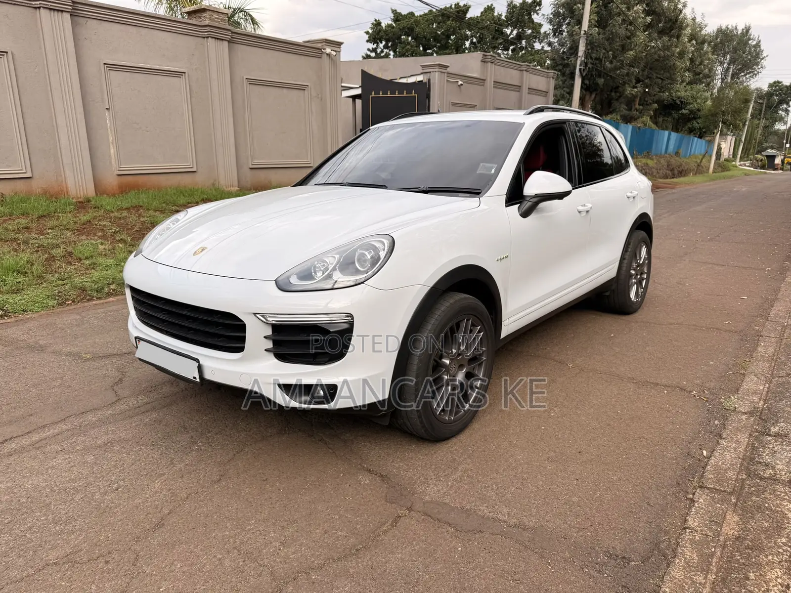 Porsche Cayenne 2015 White