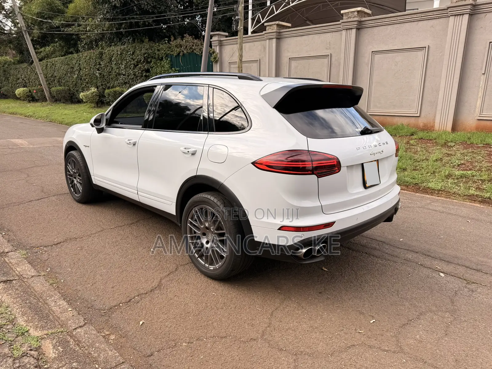 Porsche Cayenne 2015 White