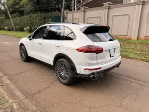 Porsche Cayenne 2015 White