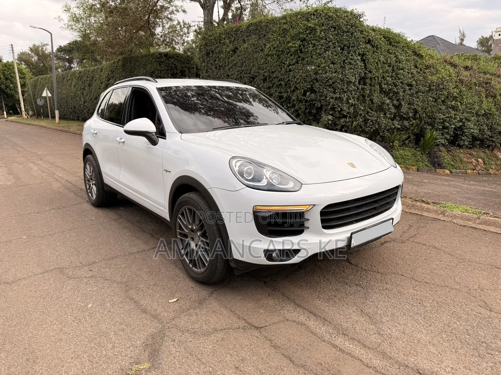 Porsche Cayenne 2015 White
