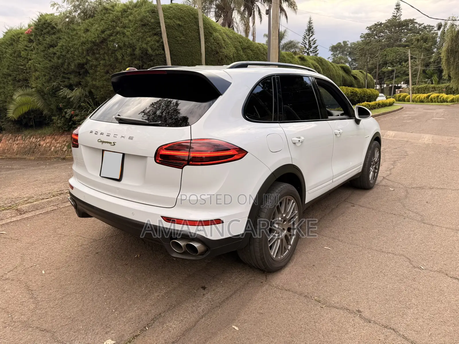 Porsche Cayenne 2015 White