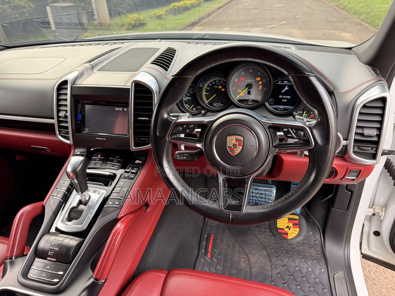 Porsche Cayenne 2015 White