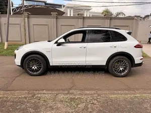 Porsche Cayenne 2015 White