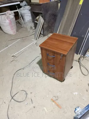 Lockable Paddestal Drawers
