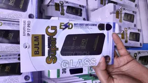Gazz iPhone 17 Pro Tempered Glass Screen Protector