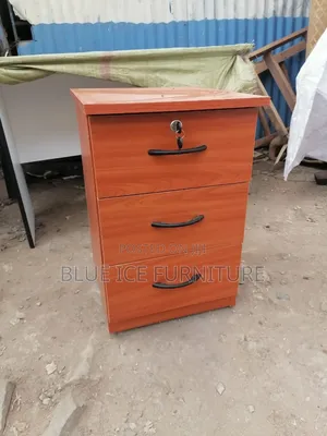 Wooden Paddestal Cabinet