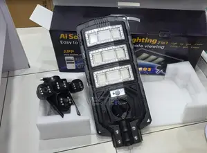 Triple Lens Aisolar Powered V380pro Security Camera 4g Two-Way Audio