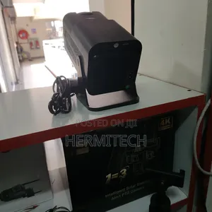 High Resolution Projector Hy320