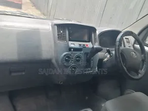 Toyota TownAce 2010 Silver