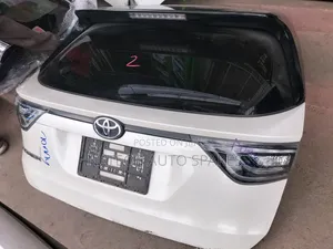 Toyota Harrier 2015 Boot